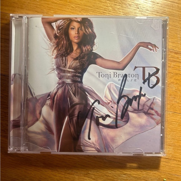 Toni Braxton signed Pulse CD - Picture 1 of 4